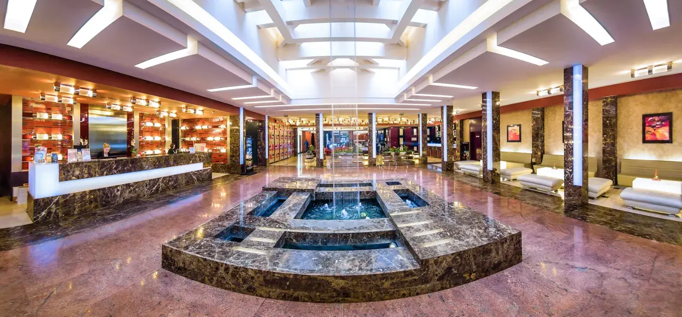 Grand Majestic Hotel